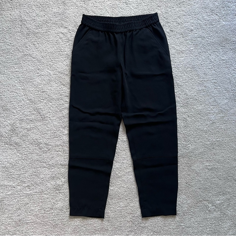 Ann Taylor Black Lightweight Tapered Leg Stretch Elastic Waist Pants